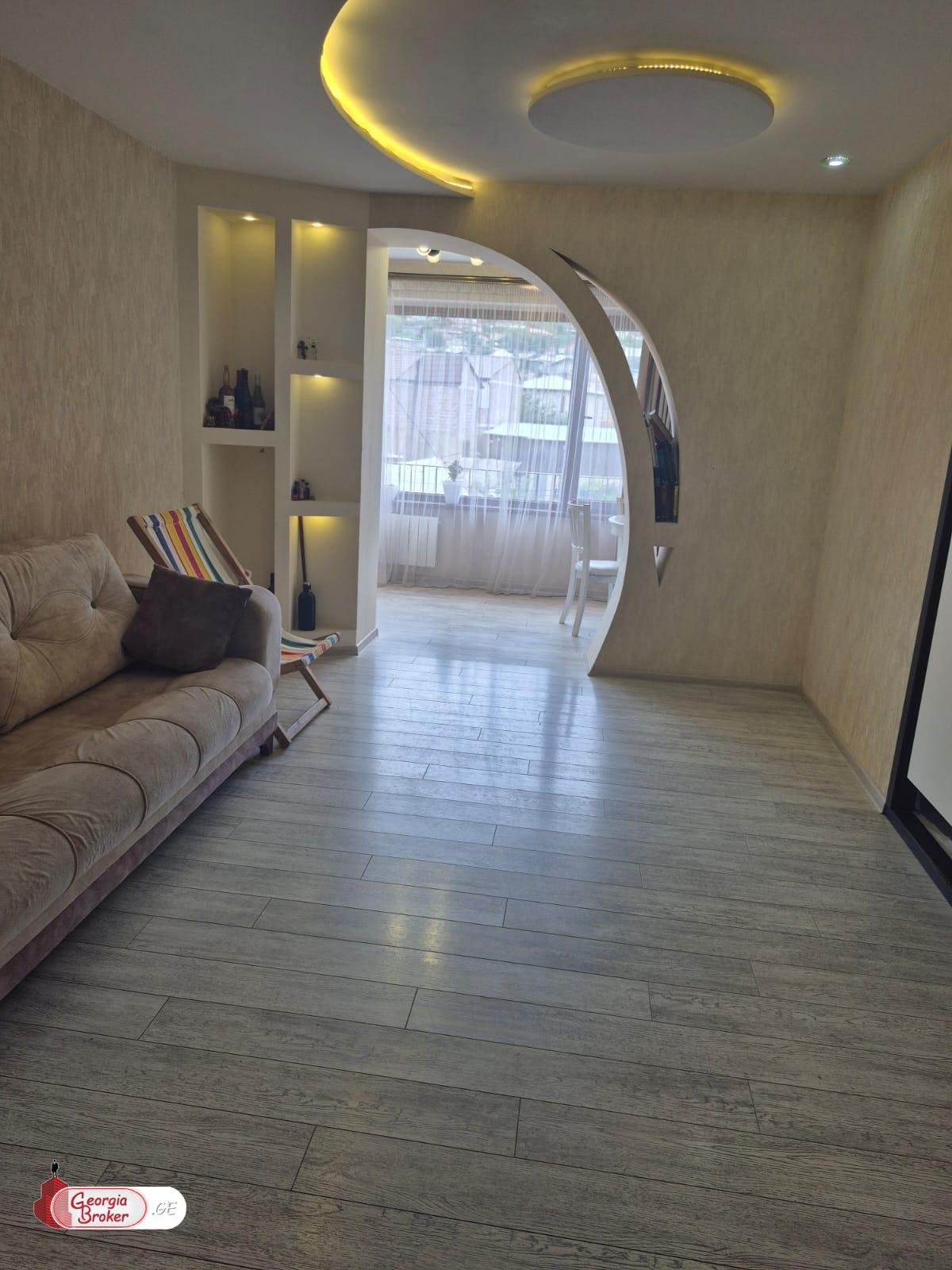 nearly repaired 3-room apartment for sale